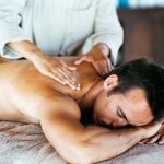 Преимущества массажа спины